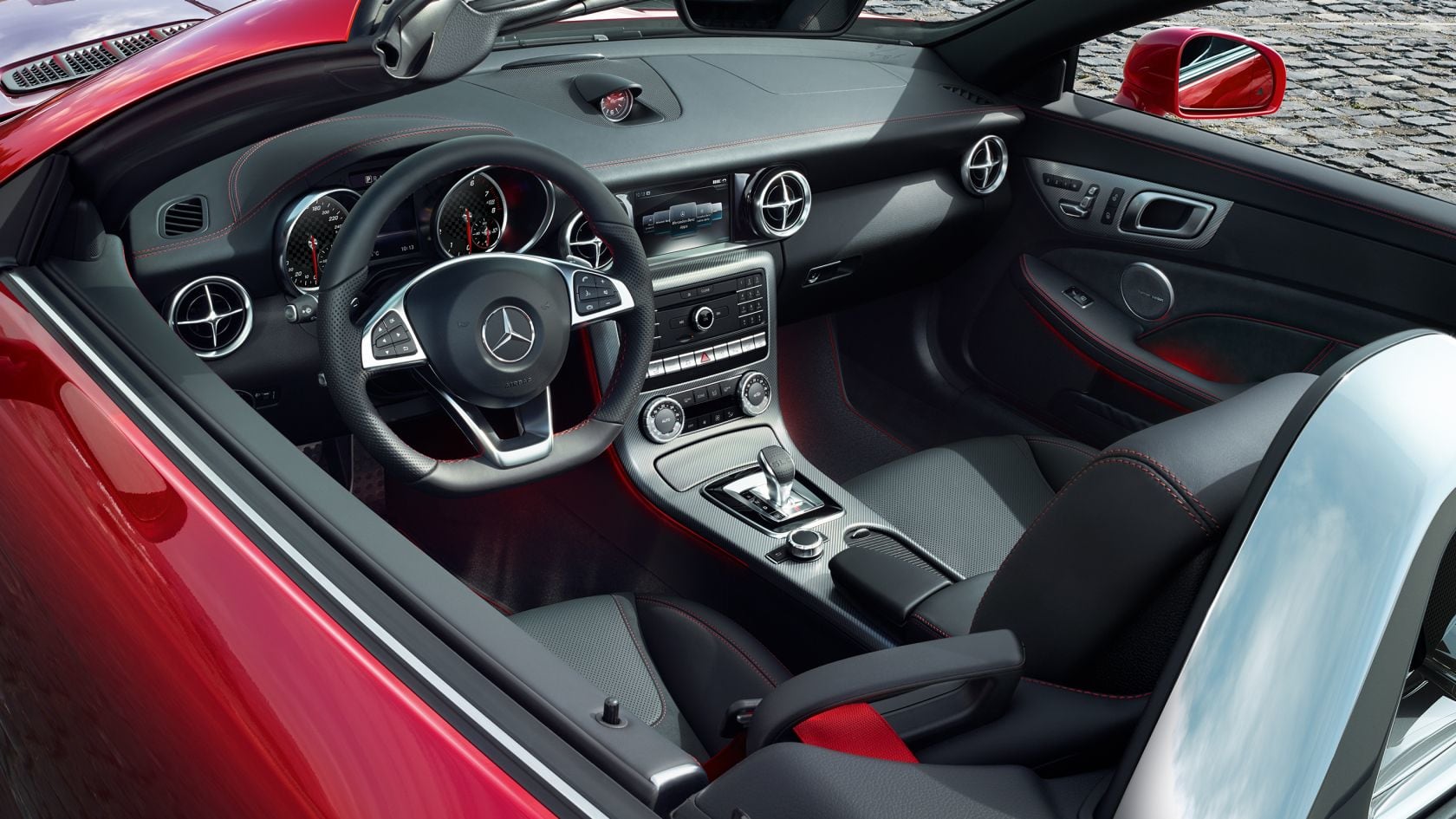 Mercedes-Benz SLC - sportliches Interieur